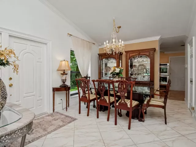 2-bedroom home for rent in Boca Raton - 9708 Erica Court - MondialRealty