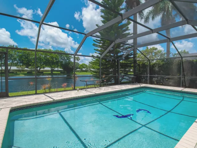 2-bedroom home for rent in Boca Raton - 9708 Erica Court - MondialRealty
