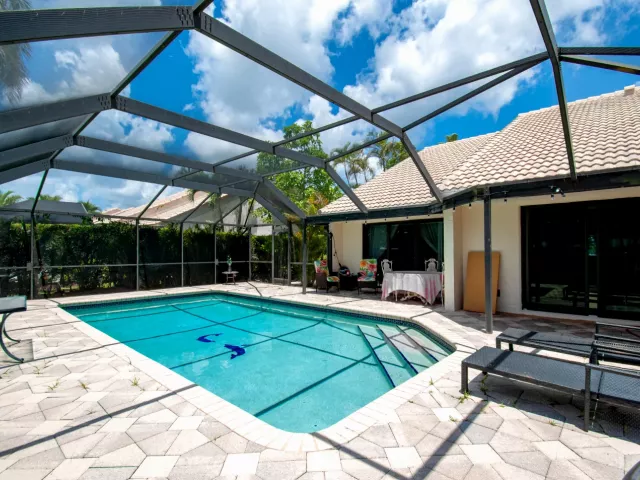 2-bedroom home for rent in Boca Raton - 9708 Erica Court - MondialRealty