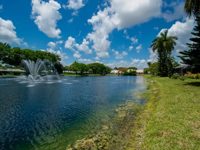 2-bedroom home for rent in Boca Raton - 9708 Erica Court - MondialRealty