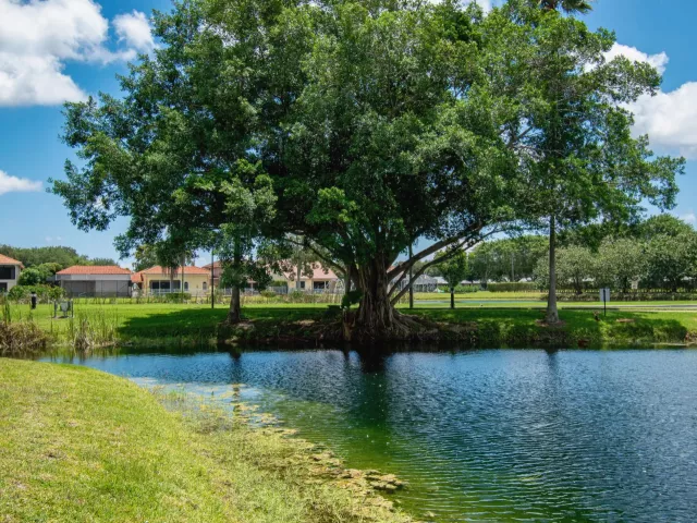 2-bedroom home for rent in Boca Raton - 9708 Erica Court - MondialRealty