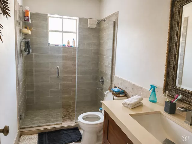 4-bedroom home for sale in Miami - 17202 SW 149th Place - MondialRealty