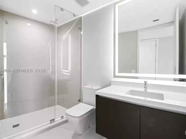 4-bedroom condo for sale in Miami - 851 NE 1st Ave 4912 - MondialRealty