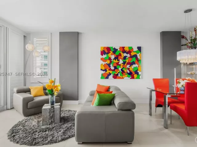 1-bedroom condo for sale in Miami - 888 Brickell Key Dr 1002 - MondialRealty