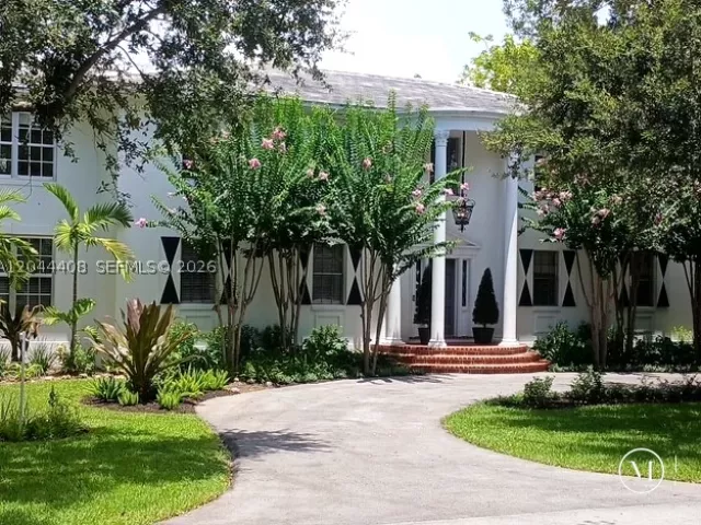 2-bedroom home for rent in Coral Gables - 2828 Segovia St Suite 1 - MondialRealty