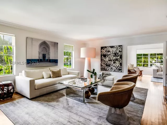 2-bedroom home for rent in Coral Gables - 2828 Segovia St Suite 1 - MondialRealty