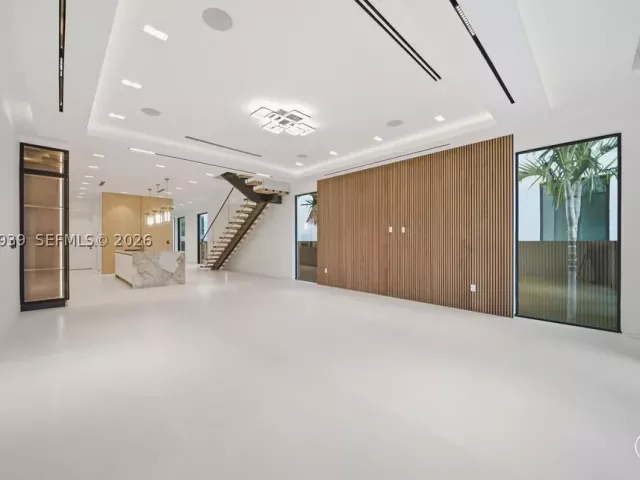 3-bedroom home for sale in Fort Lauderdale - 1332 NE 16th Ter - MondialRealty