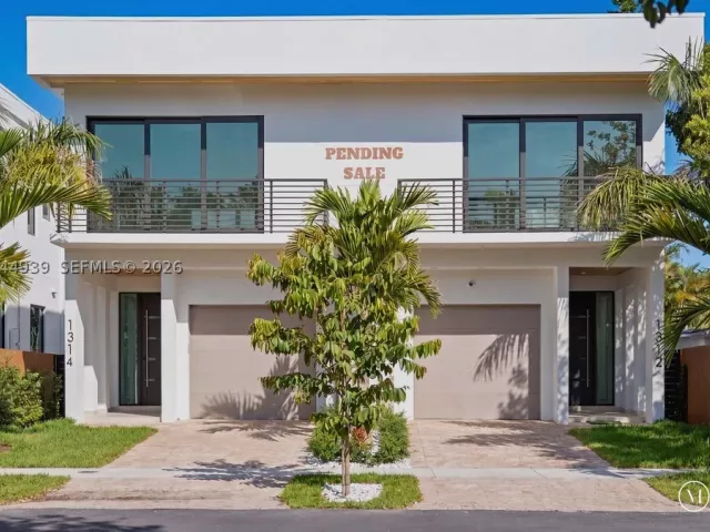 3-bedroom home for sale in Fort Lauderdale - 1332 NE 16th Ter - MondialRealty
