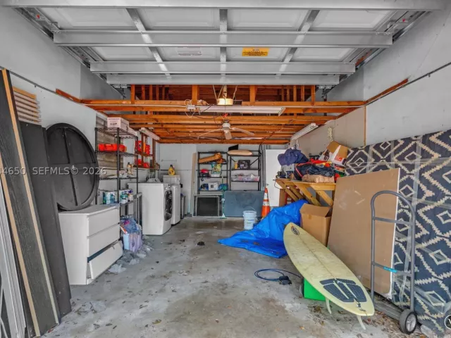 5-bedroom home for rent in Coral Gables - 1439 Miller Rd - MondialRealty