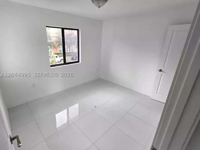 3-bedroom home for rent in Miami - 2771 NW 43rd Terrance 2771 - MondialRealty
