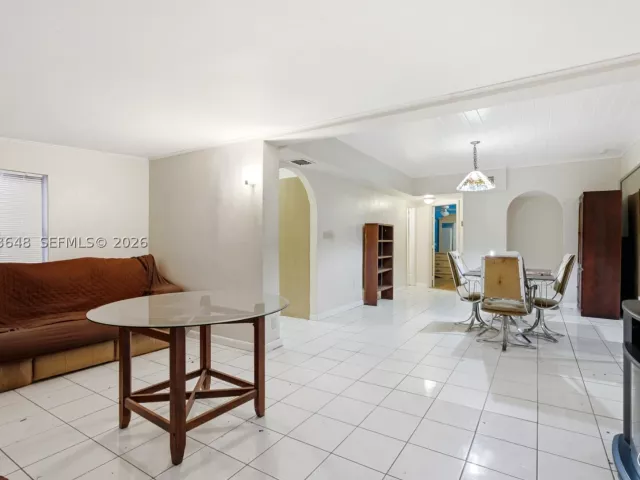 3-bedroom home for sale in Homestead - 15401 SW 240th St - MondialRealty