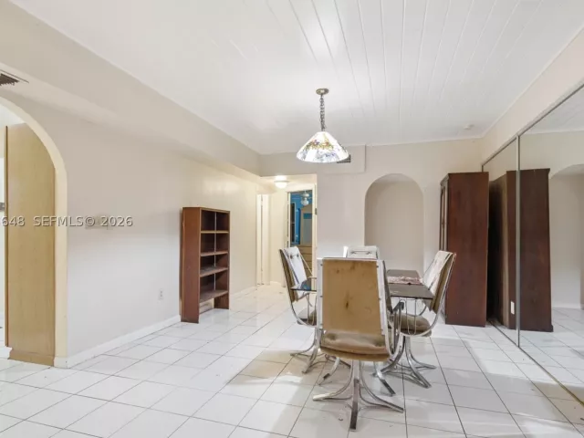 3-bedroom home for sale in Homestead - 15401 SW 240th St - MondialRealty