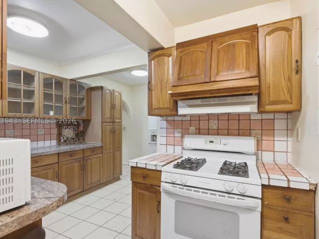 3-bedroom home for sale in Homestead - 15401 SW 240th St - MondialRealty
