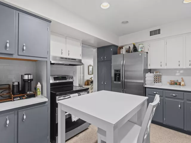 3-bedroom home for rent in Fort Lauderdale - 224 N Gordon Road - MondialRealty