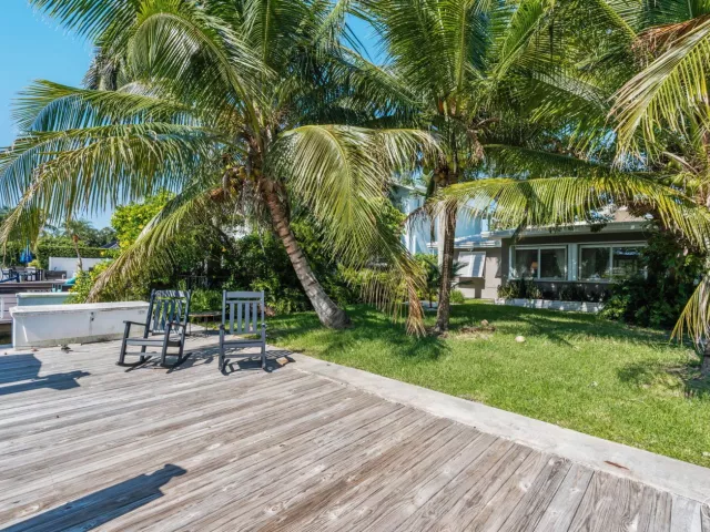 3-bedroom home for rent in Fort Lauderdale - 224 N Gordon Road - MondialRealty