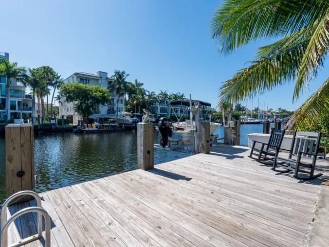 3-bedroom home for rent in Fort Lauderdale - 224 N Gordon Road - MondialRealty