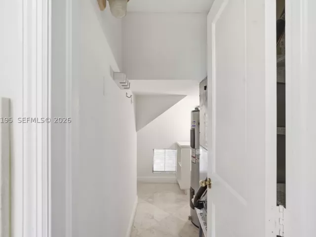 3-bedroom home for rent in Key Biscayne - 592 Fernwood Rd B - MondialRealty