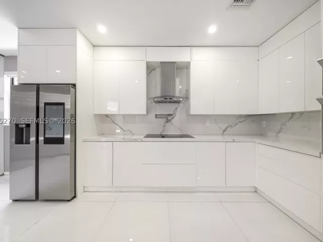5-bedroom home for sale in Homestead - 11731 SW 234th St - MondialRealty