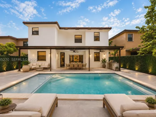 5-bedroom home for sale in Homestead - 11731 SW 234th St - MondialRealty