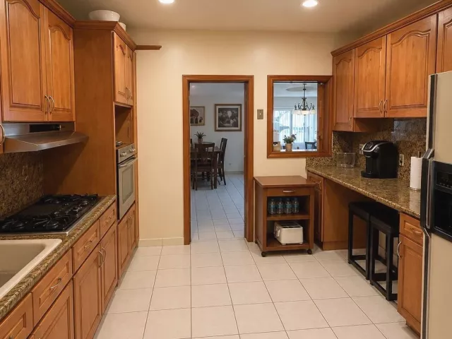 3-bedroom home for sale in Miami - 14620 E Polk Street - MondialRealty
