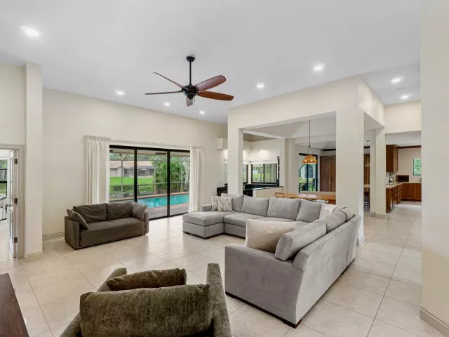 3-bedroom home for sale in Delray Beach - 3615 SW 24th Lane - MondialRealty