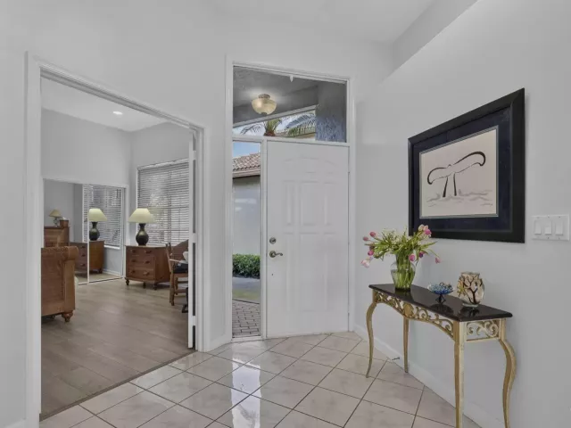 3-bedroom home for sale in West Palm Beach - 8387 Quail Meadow Way - MondialRealty