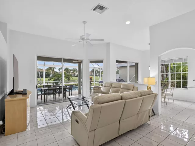 3-bedroom home for sale in West Palm Beach - 8387 Quail Meadow Way - MondialRealty