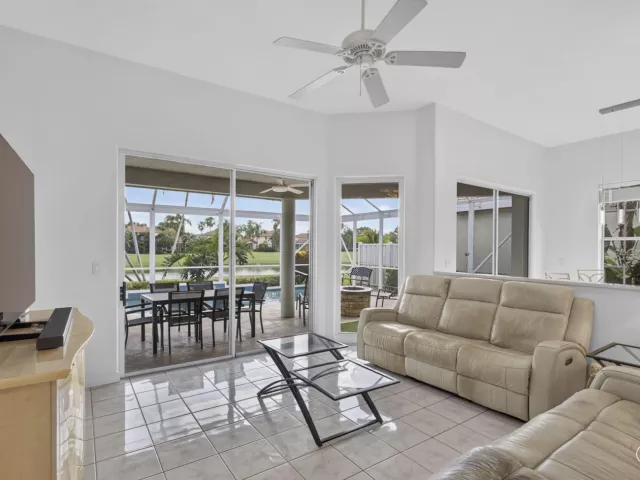 3-bedroom home for sale in West Palm Beach - 8387 Quail Meadow Way - MondialRealty