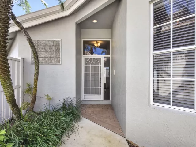 3-bedroom home for sale in West Palm Beach - 8387 Quail Meadow Way - MondialRealty