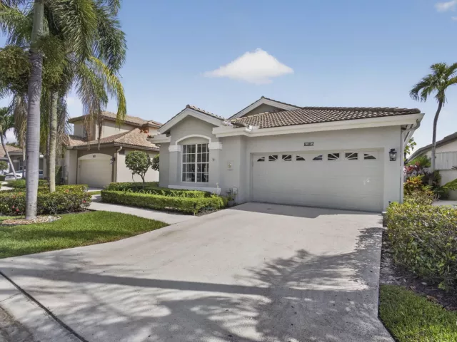 3-bedroom home for sale in West Palm Beach - 8387 Quail Meadow Way - MondialRealty
