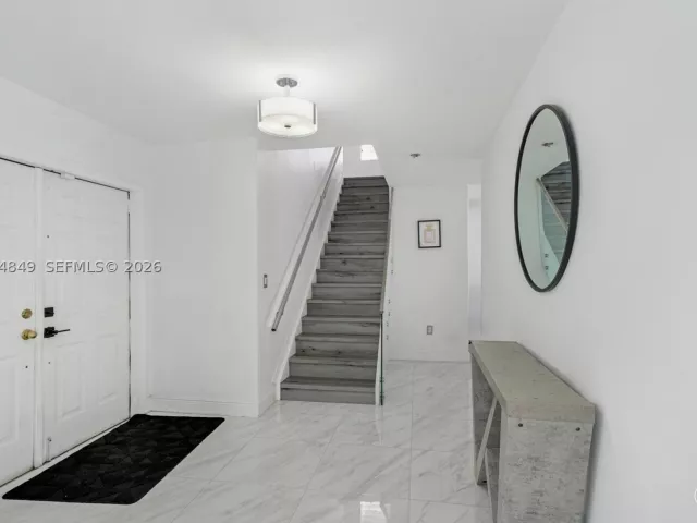 4-bedroom home for sale in Miami - 16546 SW 103rd Ln - MondialRealty