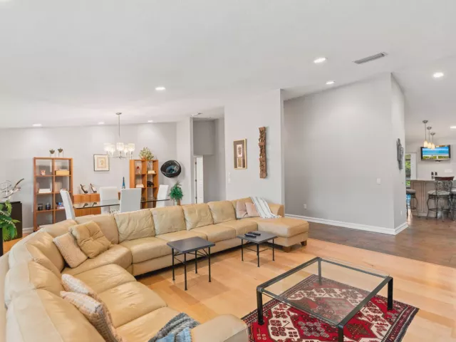 6-bedroom home for sale in Boca Raton - 22829 Horse Shoe Way - MondialRealty