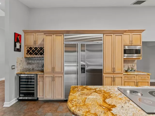6-bedroom home for sale in Boca Raton - 22829 Horse Shoe Way - MondialRealty