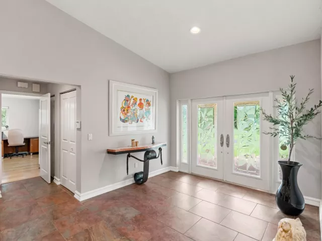 6-bedroom home for sale in Boca Raton - 22829 Horse Shoe Way - MondialRealty