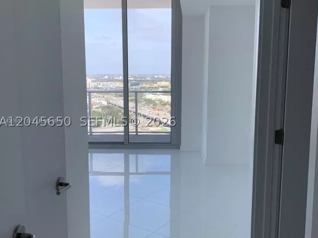 1-bedroom condo for sale in Miami - 851 NE 1st Ave 2702 - MondialRealty