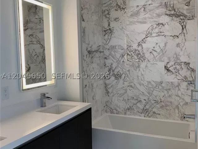 1-bedroom condo for sale in Miami - 851 NE 1st Ave 2702 - MondialRealty