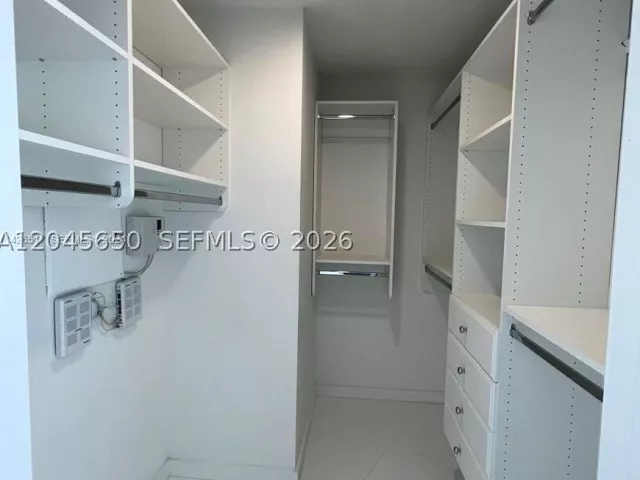 1-bedroom condo for sale in Miami - 851 NE 1st Ave 2702 - MondialRealty