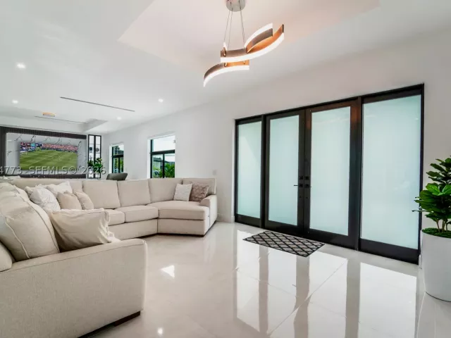 3-bedroom home for sale in Miami - 9630 SW 10th Ter - MondialRealty