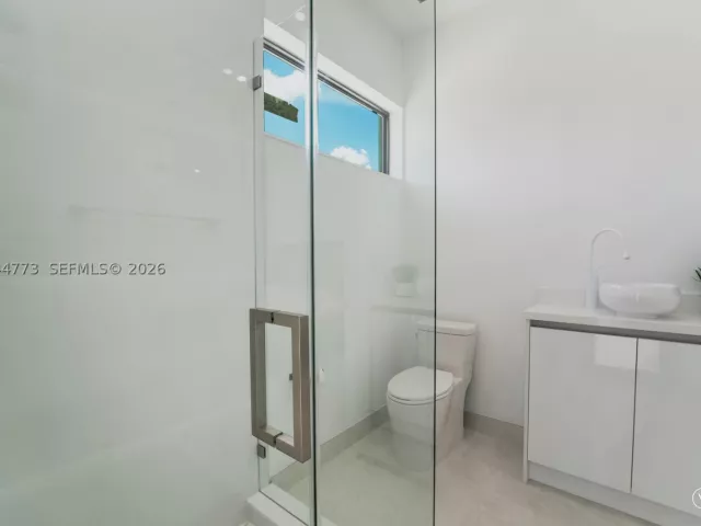 3-bedroom home for sale in Miami - 9630 SW 10th Ter - MondialRealty