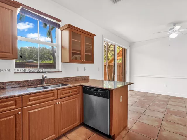 3-bedroom home for rent in Miami - 8853 SW 108th Pl - MondialRealty