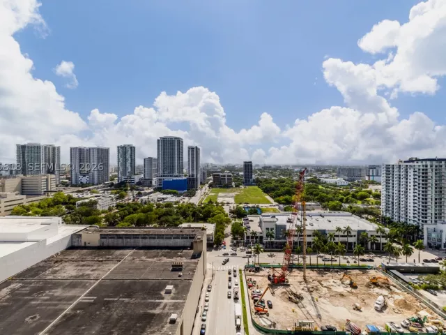2-bedroom condo for sale in Miami - 1750 N Bayshore Dr 2414 - MondialRealty
