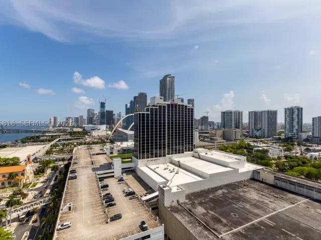 2-bedroom condo for sale in Miami - 1750 N Bayshore Dr 2414 - MondialRealty