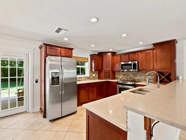 3-bedroom home for rent in Boca Raton - 1222 SW 5th Street - MondialRealty