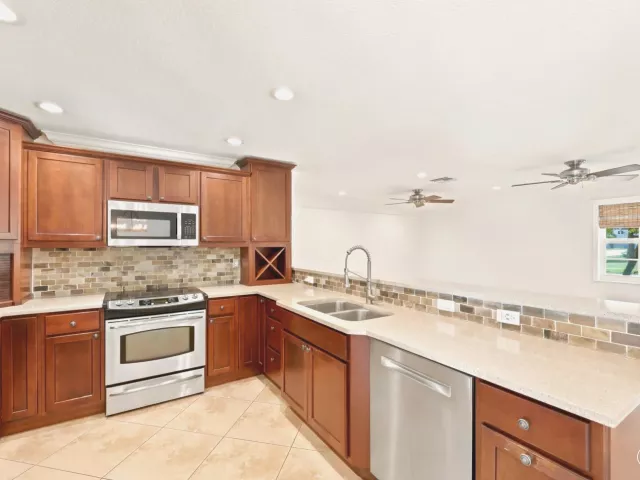3-bedroom home for rent in Boca Raton - 1222 SW 5th Street - MondialRealty