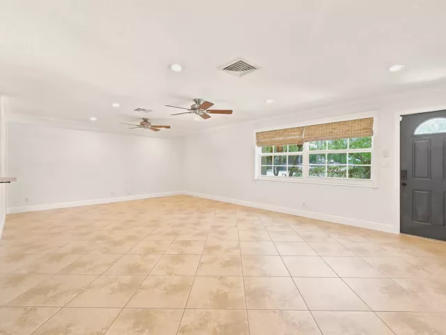 3-bedroom home for rent in Boca Raton - 1222 SW 5th Street - MondialRealty
