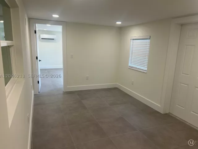 6-bedroom home for rent in Boca Raton - 9723 SW 3rd St - MondialRealty