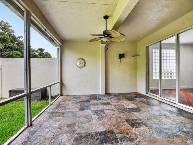 5-bedroom home for sale in Boca Raton - 18044 Jazz Lane - MondialRealty