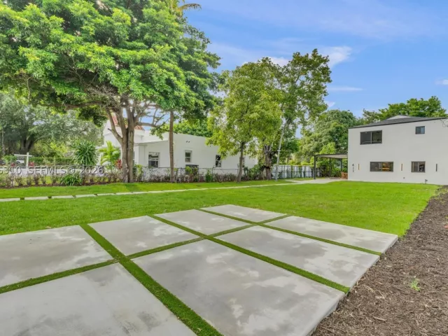 3-bedroom home for sale in Miami - 411 NW 59th St - MondialRealty