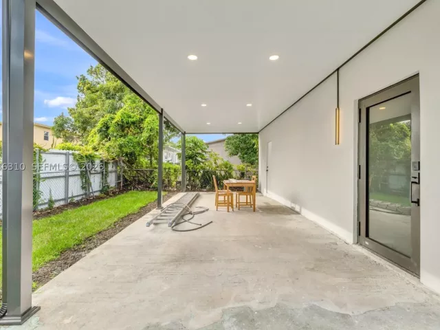 3-bedroom home for sale in Miami - 411 NW 59th St - MondialRealty
