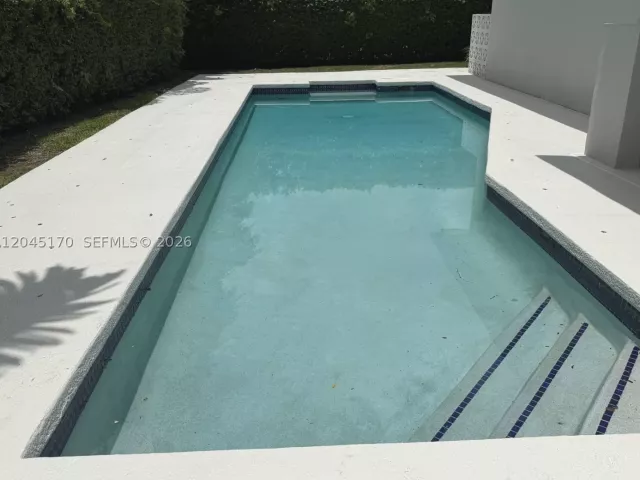 3-bedroom home for rent in Coral Gables - 1420 Baracoa Ave - MondialRealty
